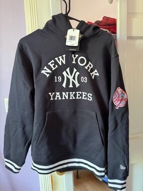 New Era OVO collab New York Yankees hoodie size small